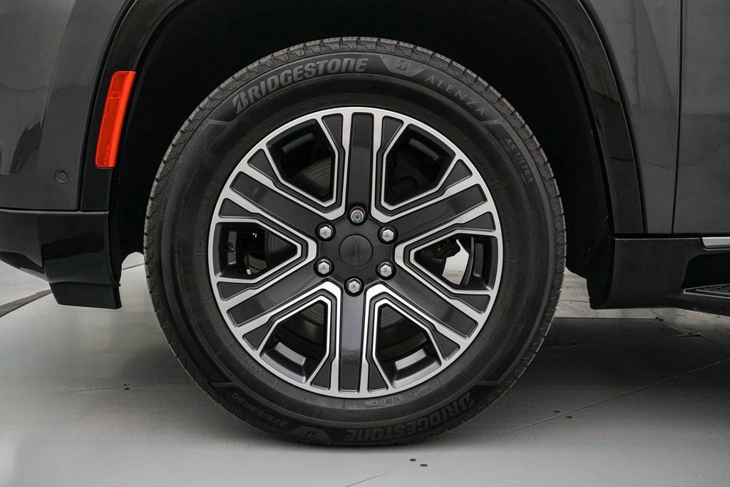 Used 2022 Jeep Wagoneer Series III image 10