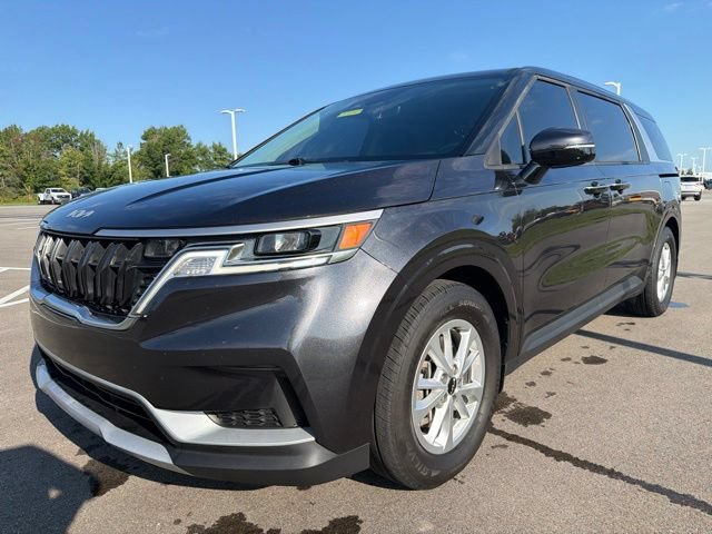 Used 2023 Kia Carnival LX FWD video 2