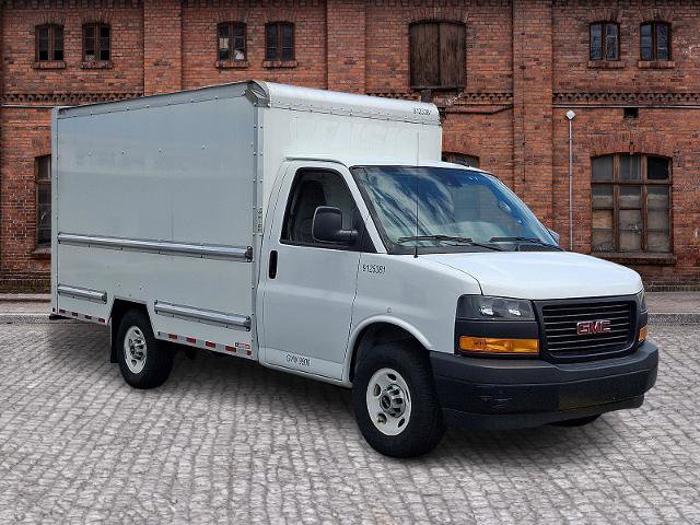 Used 2021 GMC Savana 3500 w/ Power Convenience Package RWD image 3