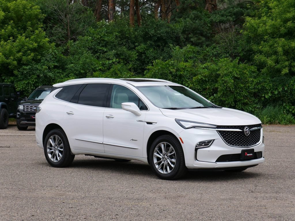 Used 2024 Buick Enclave Avenir w/ Avenir Technology Package AWD/4WD image 1