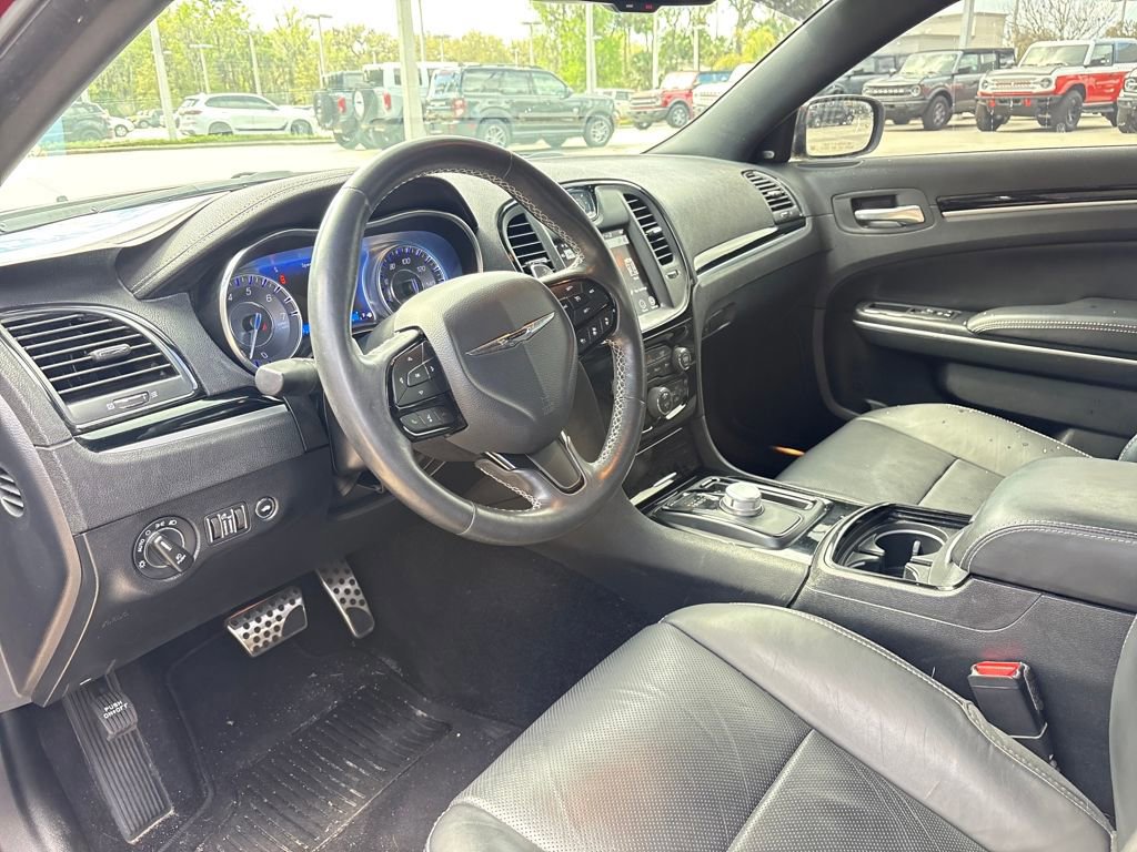 Used 2020 Chrysler 300 S w/ Safetytec Plus Group image 39