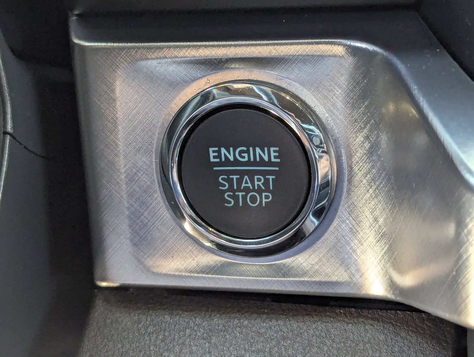 Certified 2025 Ford F250 King Ranch AWD/4WD image 39