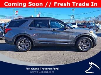 Certified 2023 Ford Explorer XLT w/ Equipment Group 202A