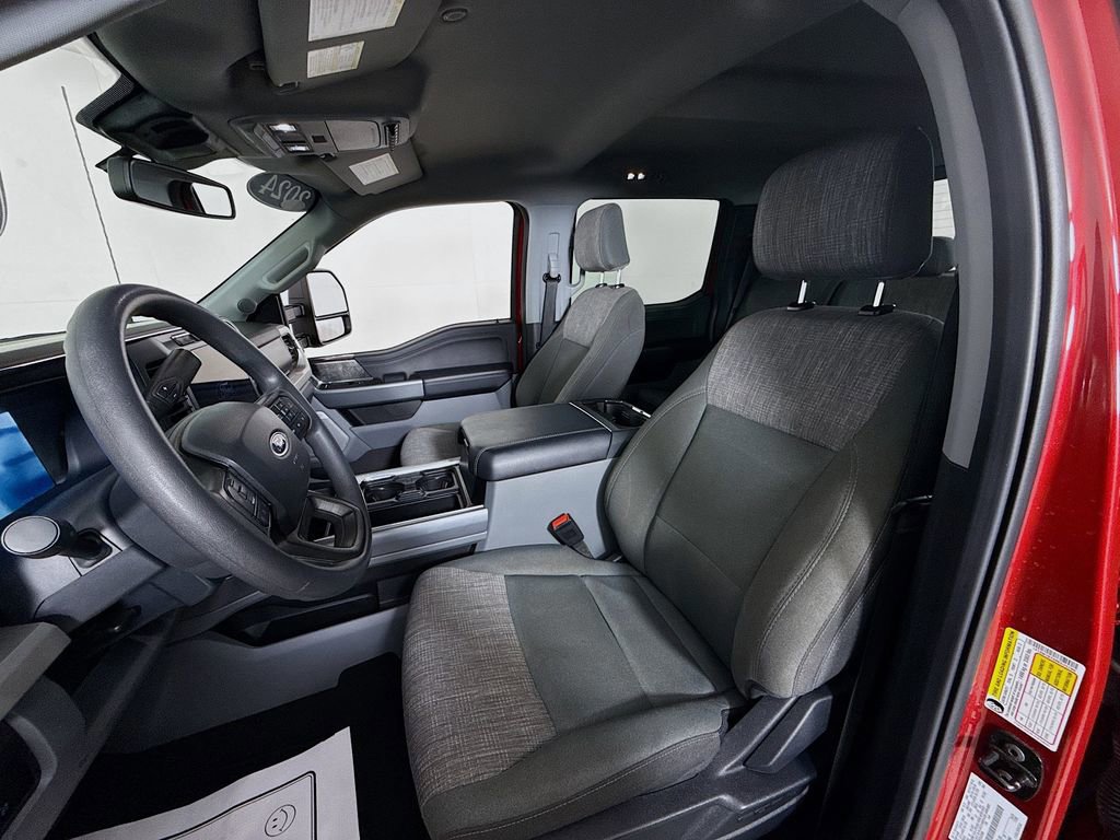Certified 2024 Ford F250 XLT w/ Black Appearance Package image 23