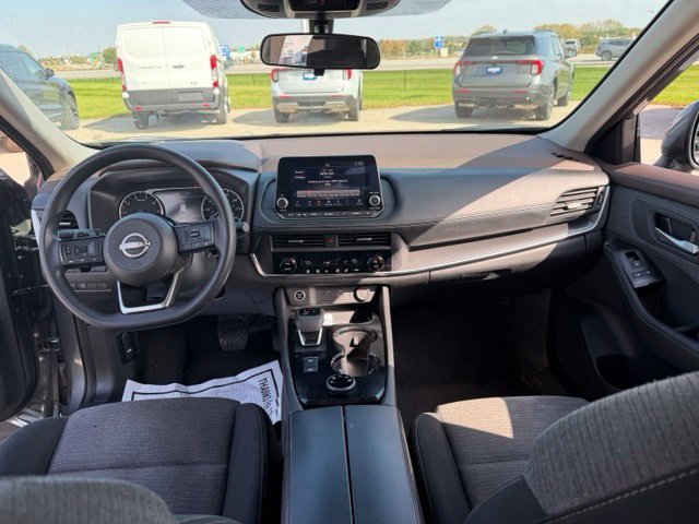 Used 2023 Nissan Rogue SV AWD/4WD image 29