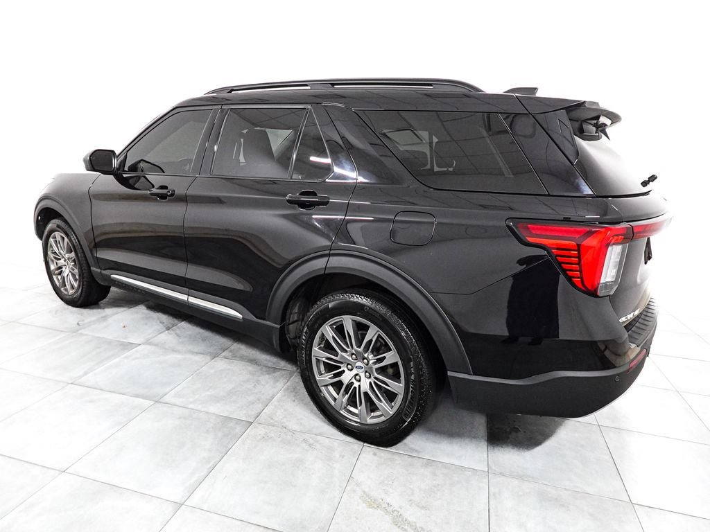 Certified 2025 Ford Explorer Active w/ Active Comfort Package AWD/4WD image 4