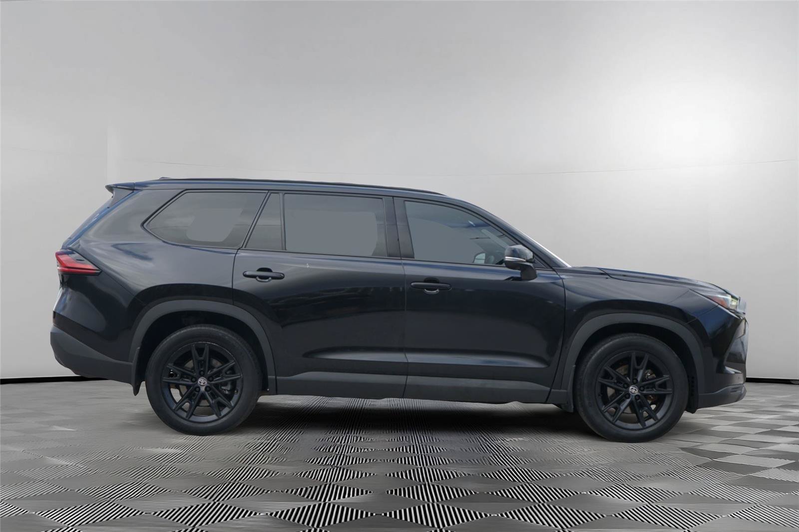 Used 2025 Toyota Grand Highlander AWD Hybrid image 4