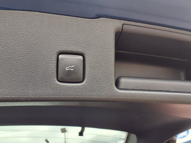 Certified 2023 Ford Escape ST-Line w/ Tech Pack #1 AWD/4WD image 21
