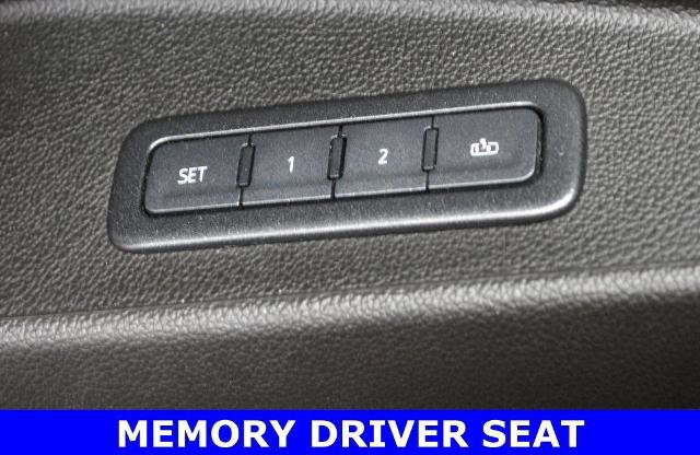 Used 2020 Chevrolet Suburban Premier image 19