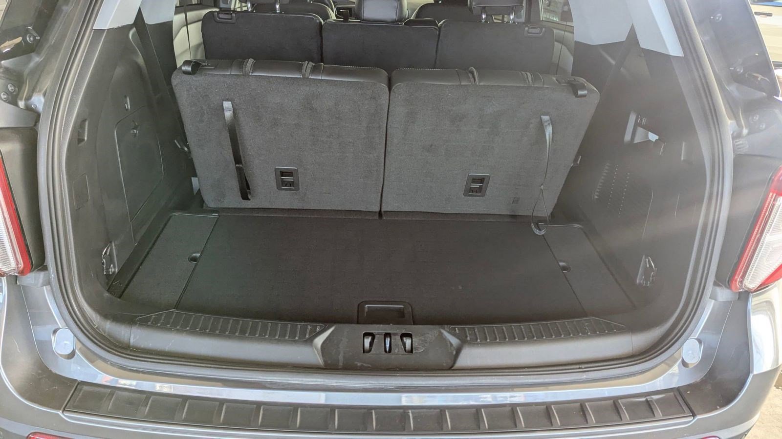 Certified 2023 Ford Explorer XLT w/ Equipment Group 202A image 20