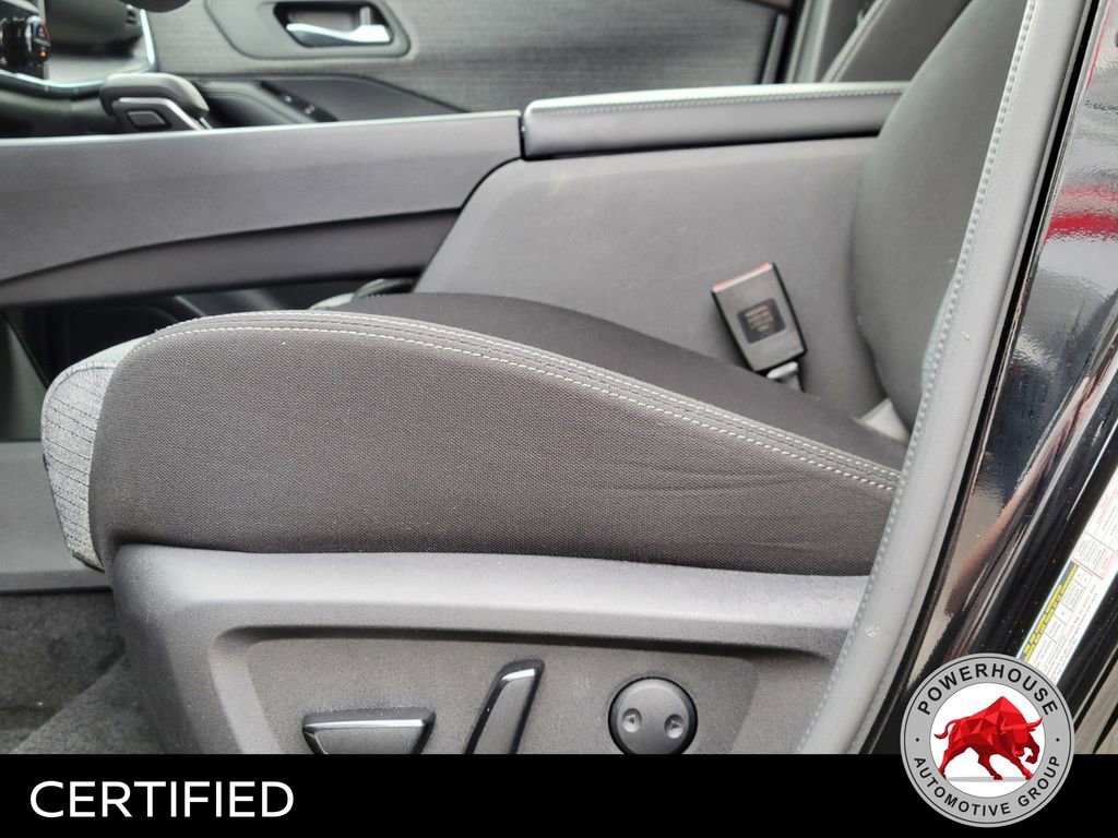 Used 2023 Nissan Rogue SV FWD image 24