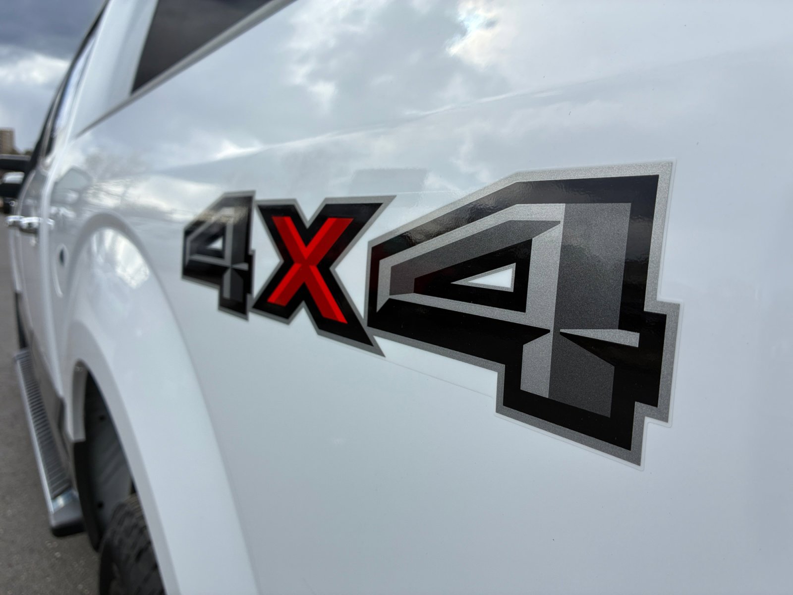 Certified 2019 Ford F150 XLT w/ Equipment Group 302A Luxury AWD/4WD image 22
