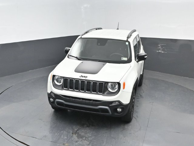 Used 2023 Jeep Renegade Latitude AWD/4WD image 19