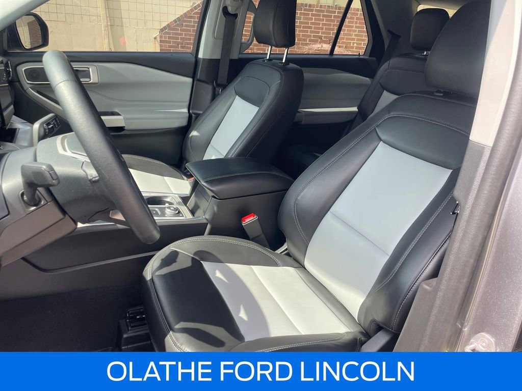 Certified 2023 Ford Explorer XLT w/ Equipment Group 202A AWD/4WD image 11