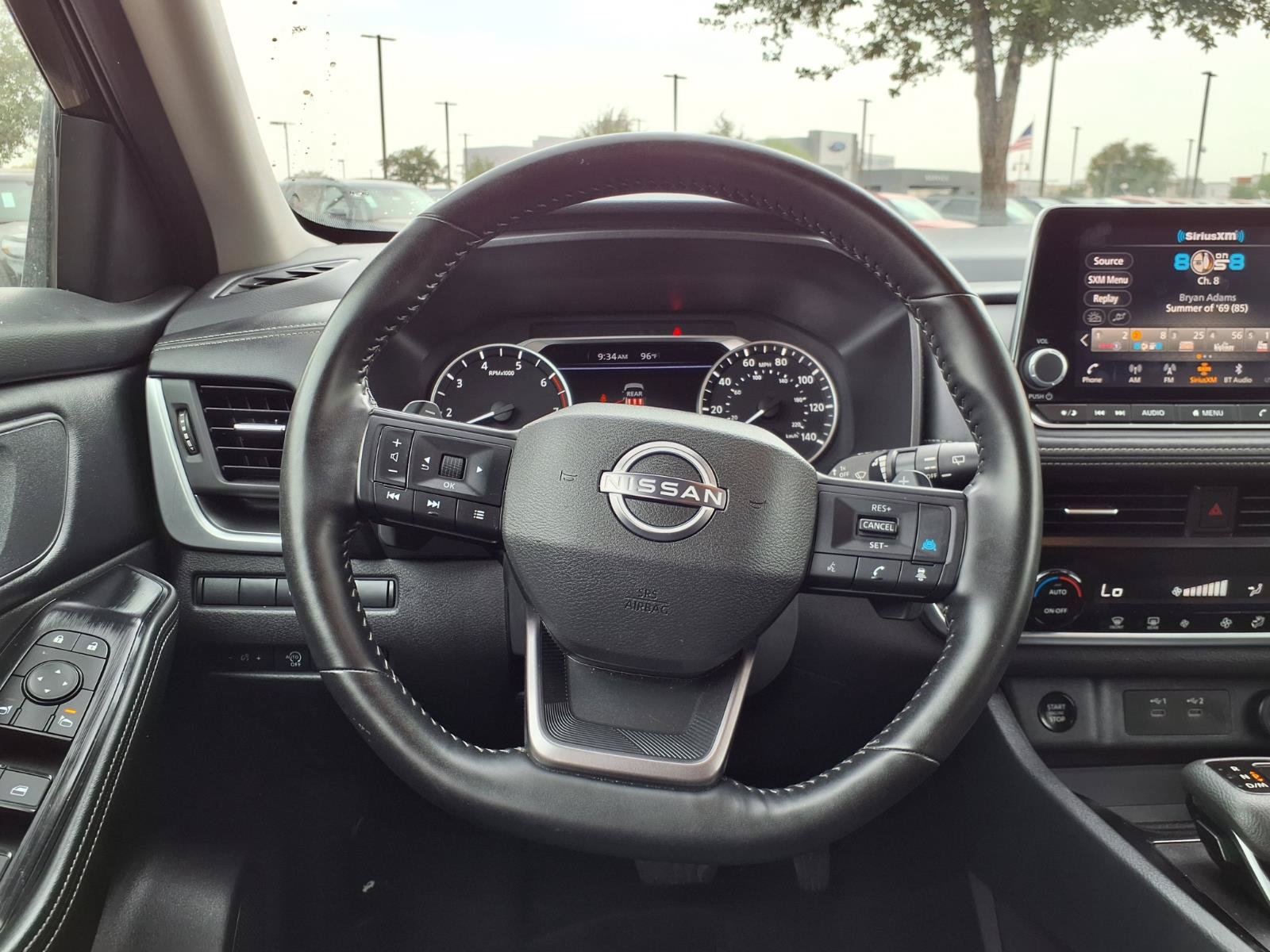 Used 2025 Nissan Rogue SV AWD/4WD image 19