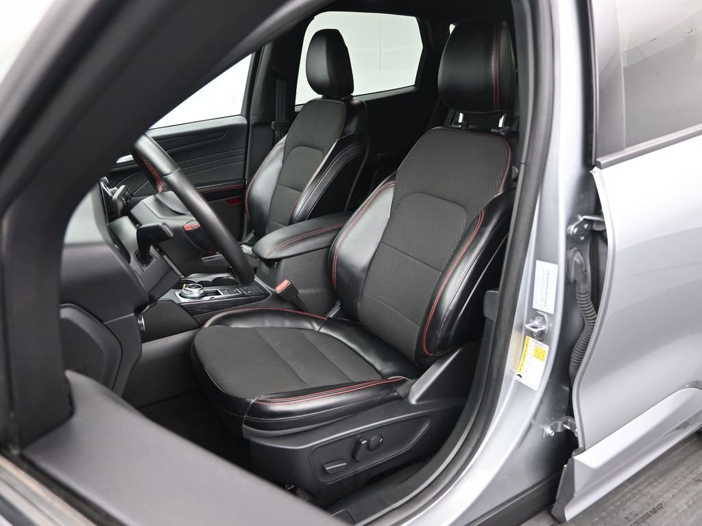 Certified 2024 Ford Escape ST-Line w/ Cold Weather Package image 36