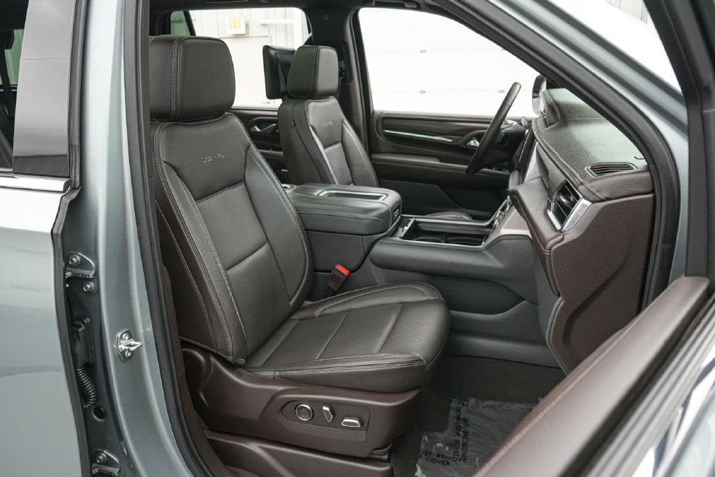 Used 2023 GMC Yukon Denali AWD/4WD image 31