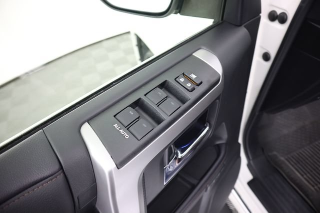 Used 2023 Toyota 4Runner Limited AWD/4WD image 37
