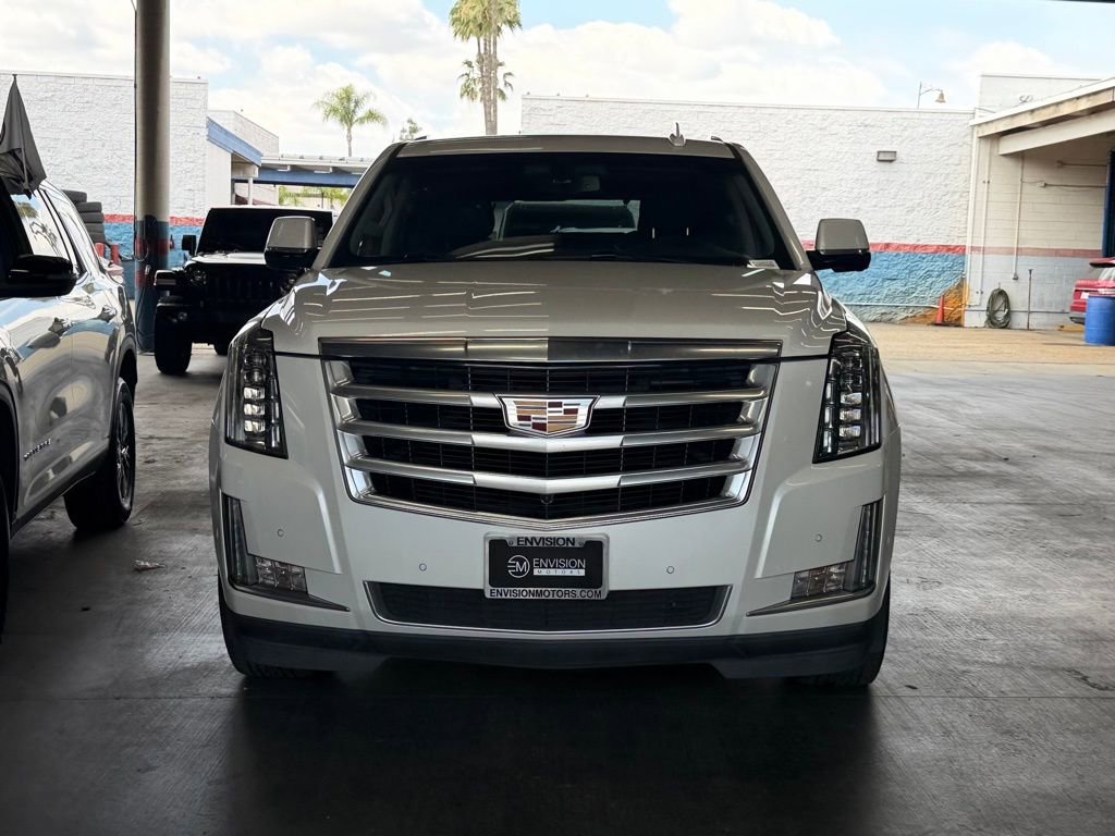Used 2019 Cadillac Escalade 2WD image 2