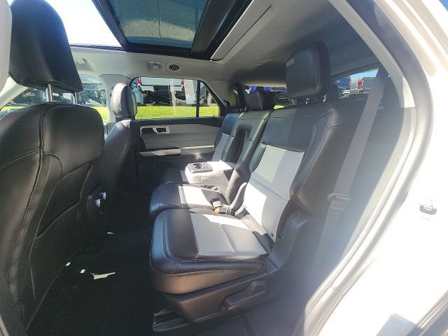 Certified 2024 Ford Explorer XLT w/ Equipment Group 202A AWD/4WD image 16