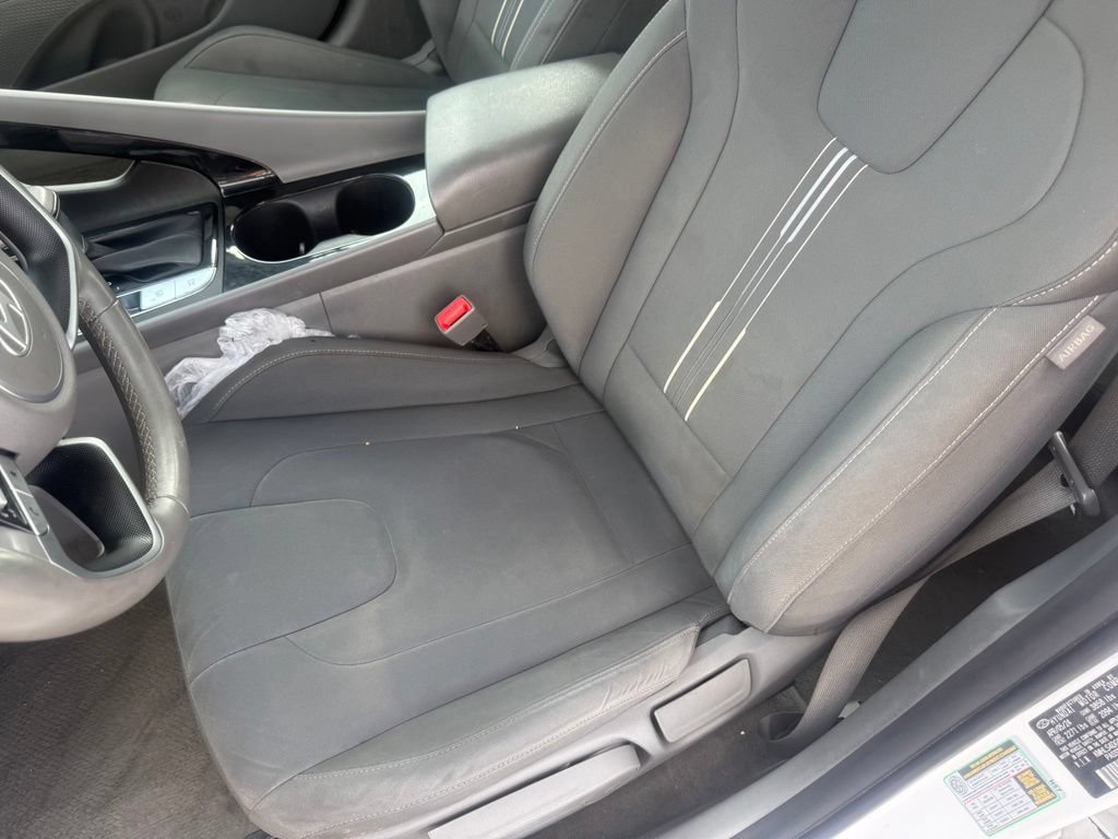 Used 2024 Hyundai Elantra SEL w/ Convenience Package FWD image 19