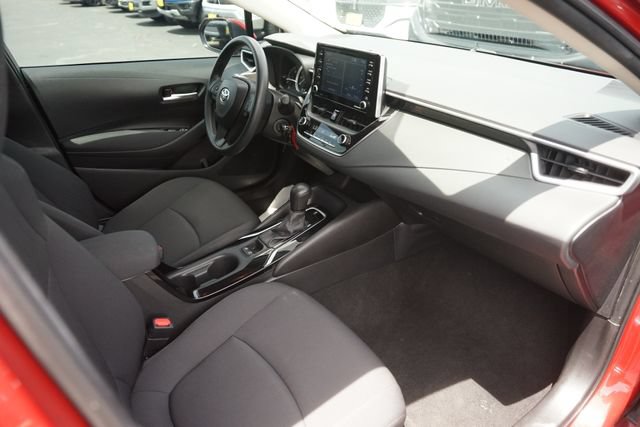 Used 2021 Toyota Corolla LE FWD image 17