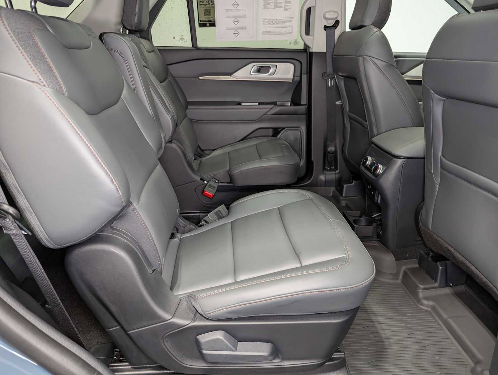 Certified 2025 Ford Explorer Active w/ Active Comfort Package image 42