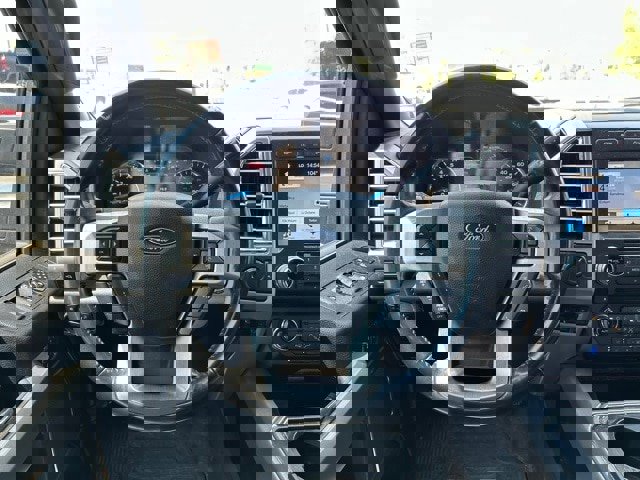 Certified 2017 Ford F350 Platinum w/ Platinum Ultimate Package image 15