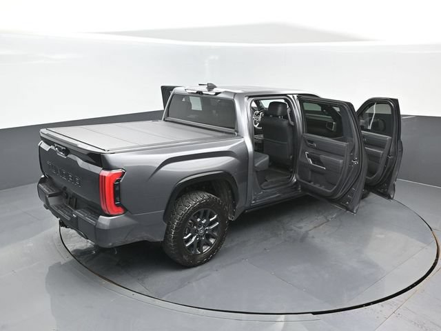 Used 2025 Toyota Tundra Platinum AWD/4WD image 30