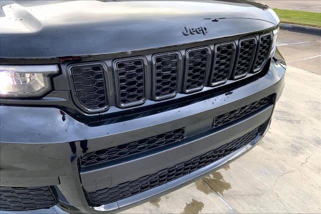 Used 2025 Jeep Grand Cherokee L Altitude AWD/4WD image 30