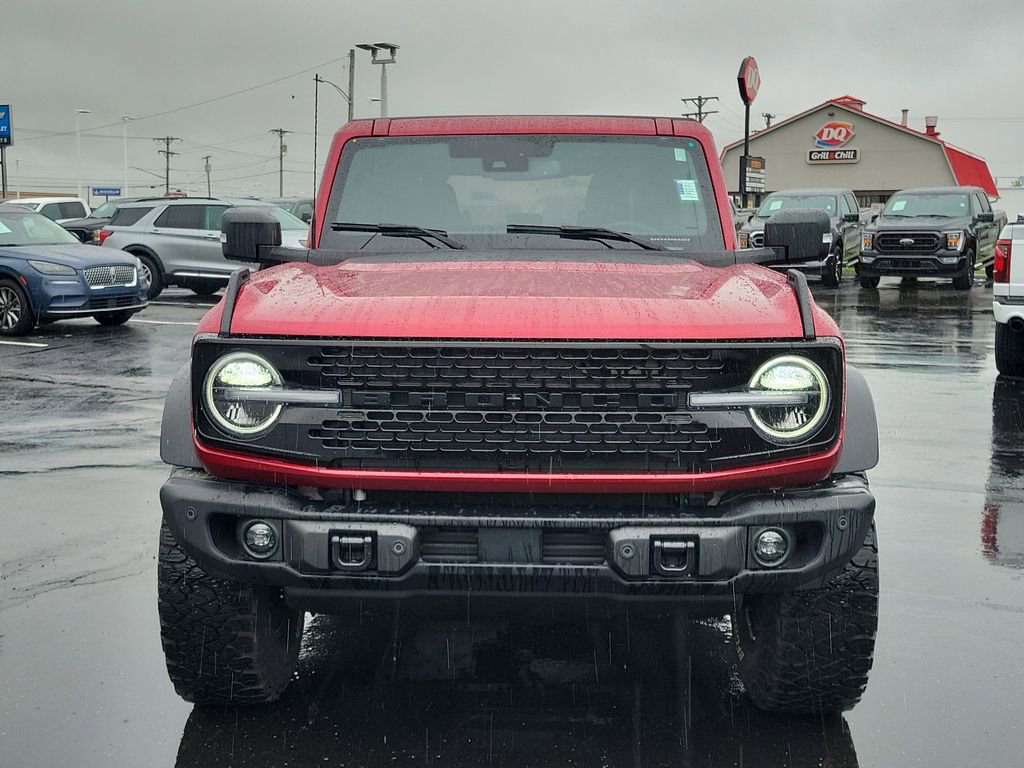 Certified 2025 Ford Bronco Badlands w/ Sasquatch Package AWD/4WD image 2