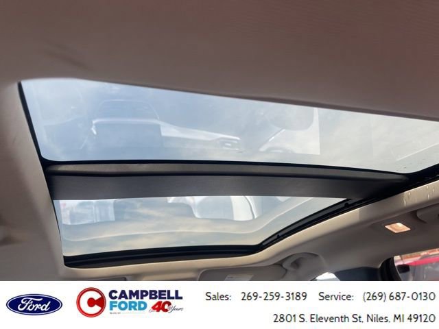 Certified 2023 Ford Escape Platinum AWD/4WD image 18