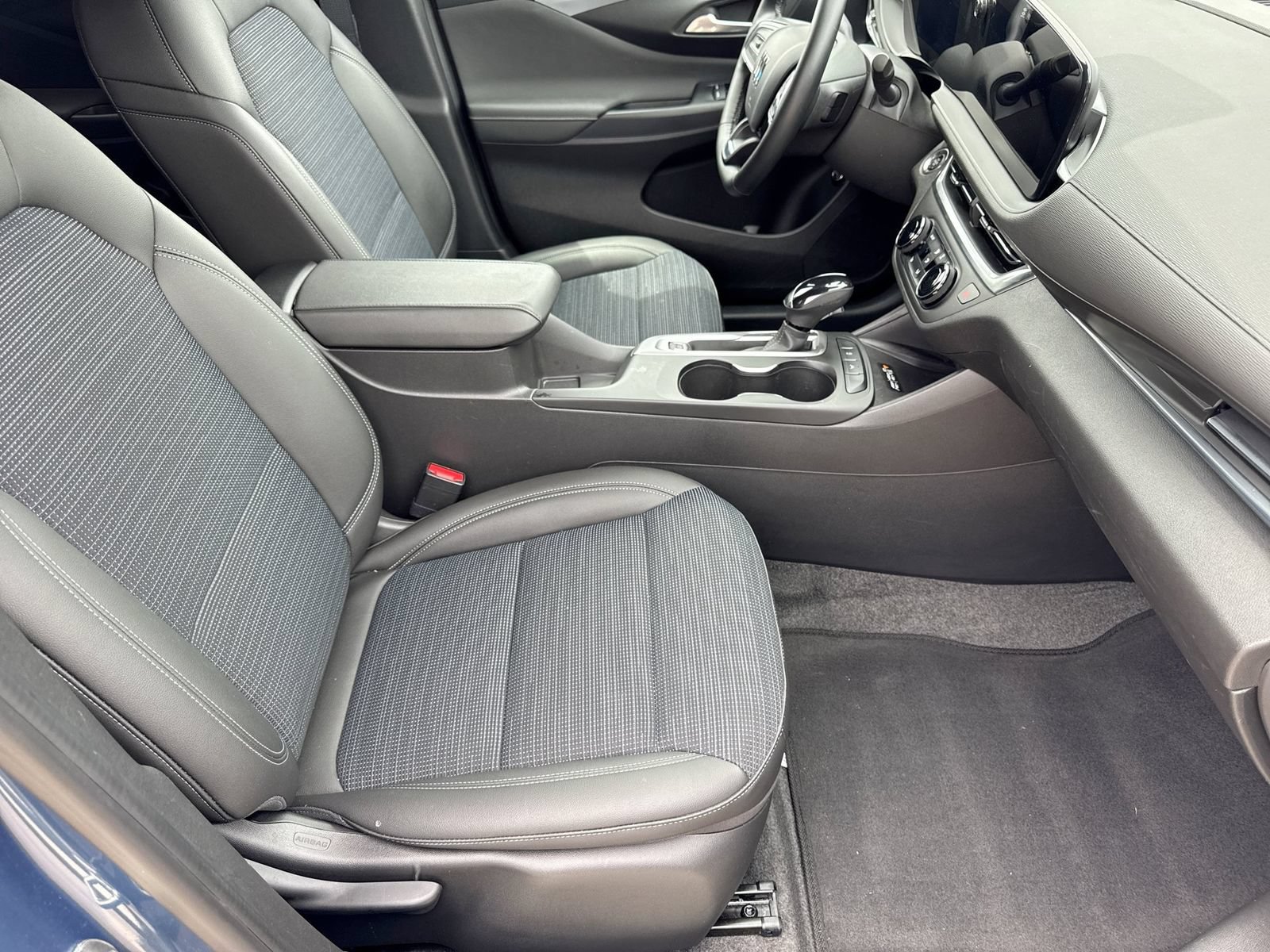 Used 2024 Buick Envista Preferred w/ Convenience I Package FWD image 25