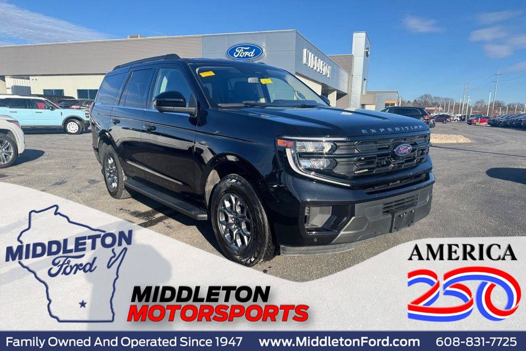 Certified 2025 Ford Expedition Active AWD/4WD image 1