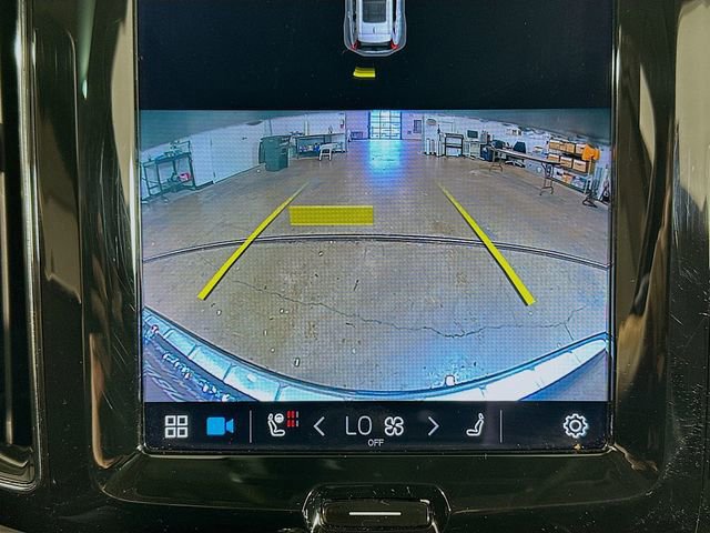 Used 2022 Volvo XC60 B5 Inscription w/ Climate Package image 26