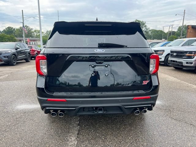 Certified 2024 Ford Explorer ST w/ Equipment Group 401A AWD/4WD image 5