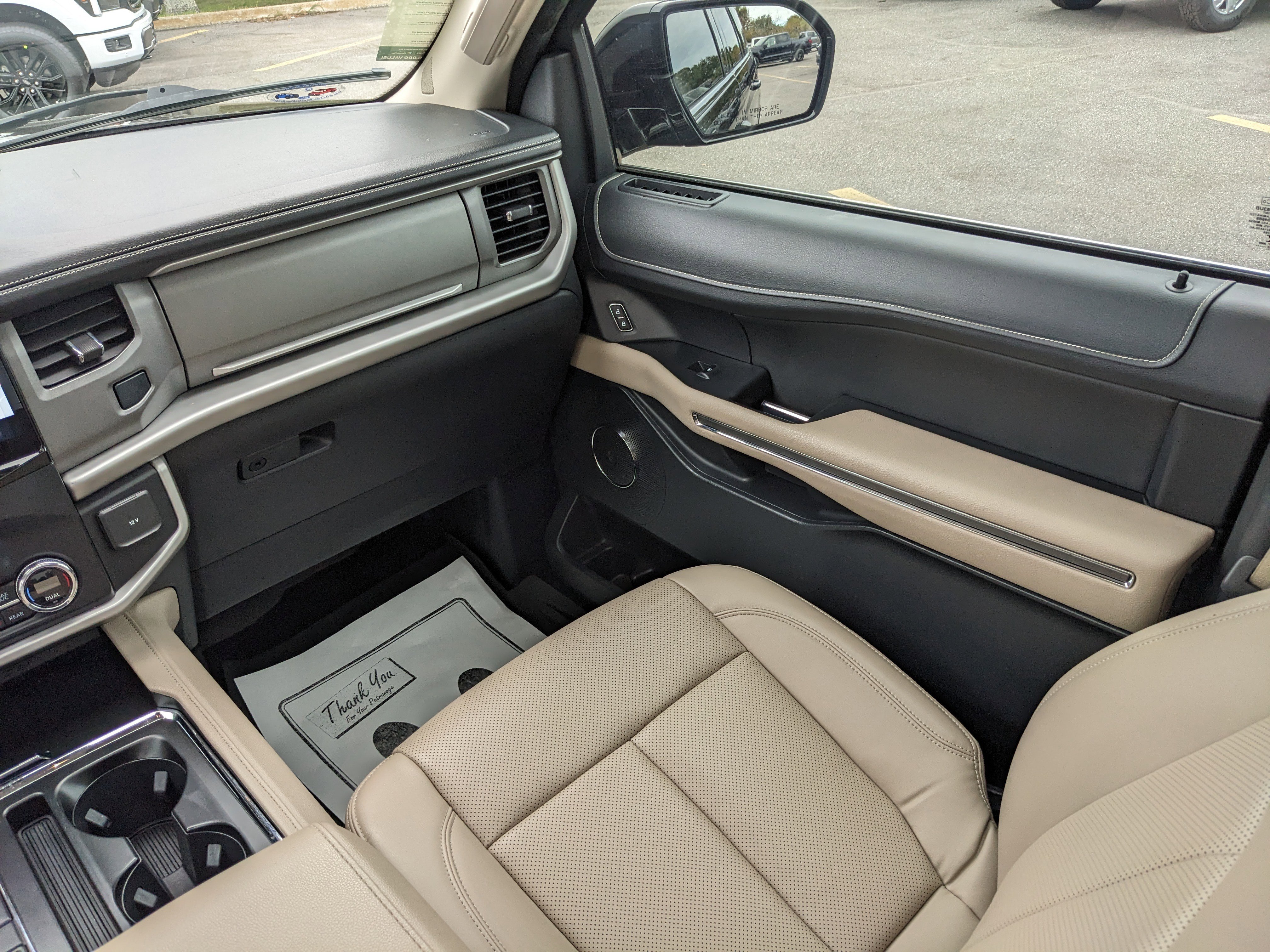 Certified 2022 Ford Expedition XLT image 19