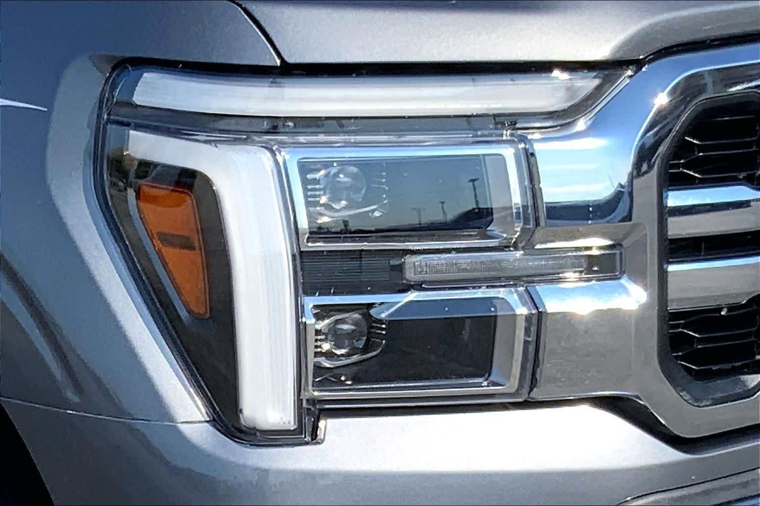Certified 2024 Ford F150 Lariat w/ FX4 Off-Road Package AWD/4WD image 24