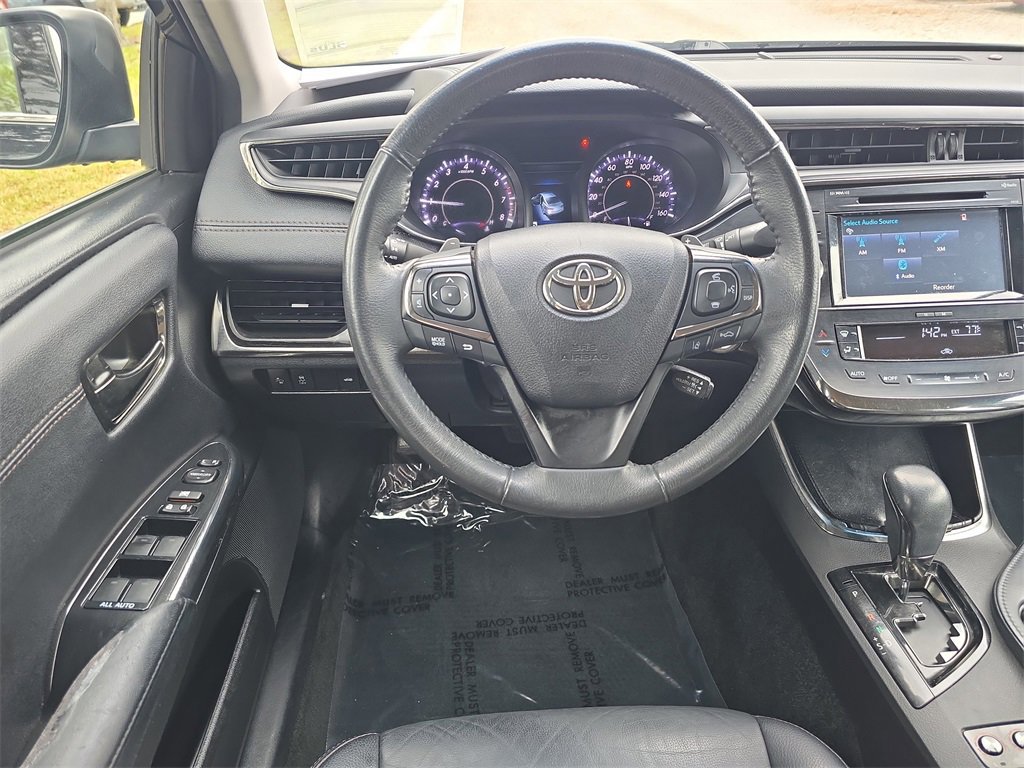 Used 2018 Toyota Avalon XLE image 11