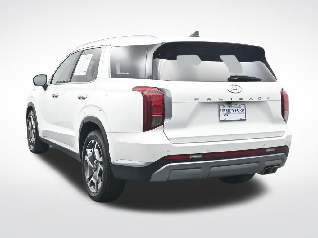 Used 2024 Hyundai Palisade Limited FWD image 9