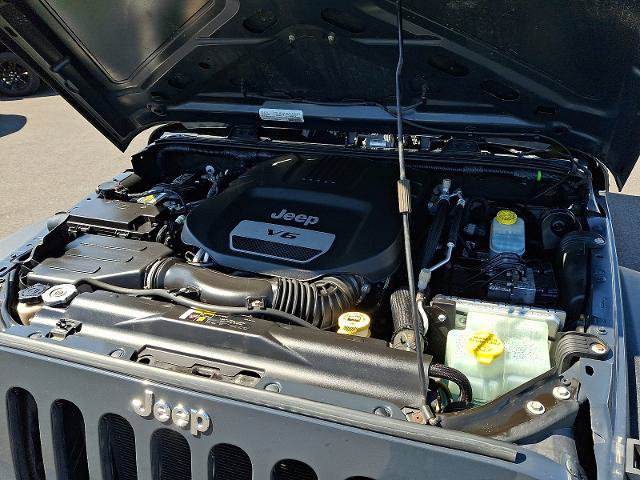 Used 2018 Jeep Wrangler Unlimited Sport w/ Connectivity Group AWD/4WD image 24