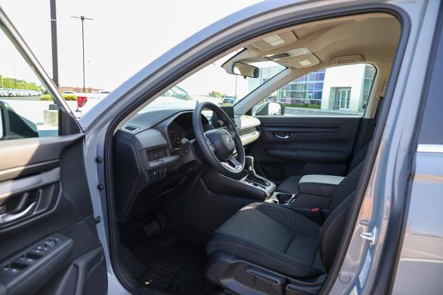 Used 2023 Honda CR-V LX image 18