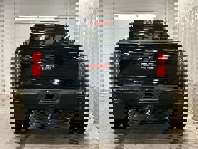 Used 2019 GMC Sierra 3500 Denali image 4