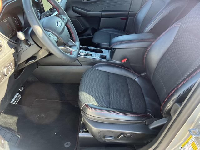 Certified 2023 Ford Escape ST-Line w/ Tech Pack #1 AWD/4WD image 18