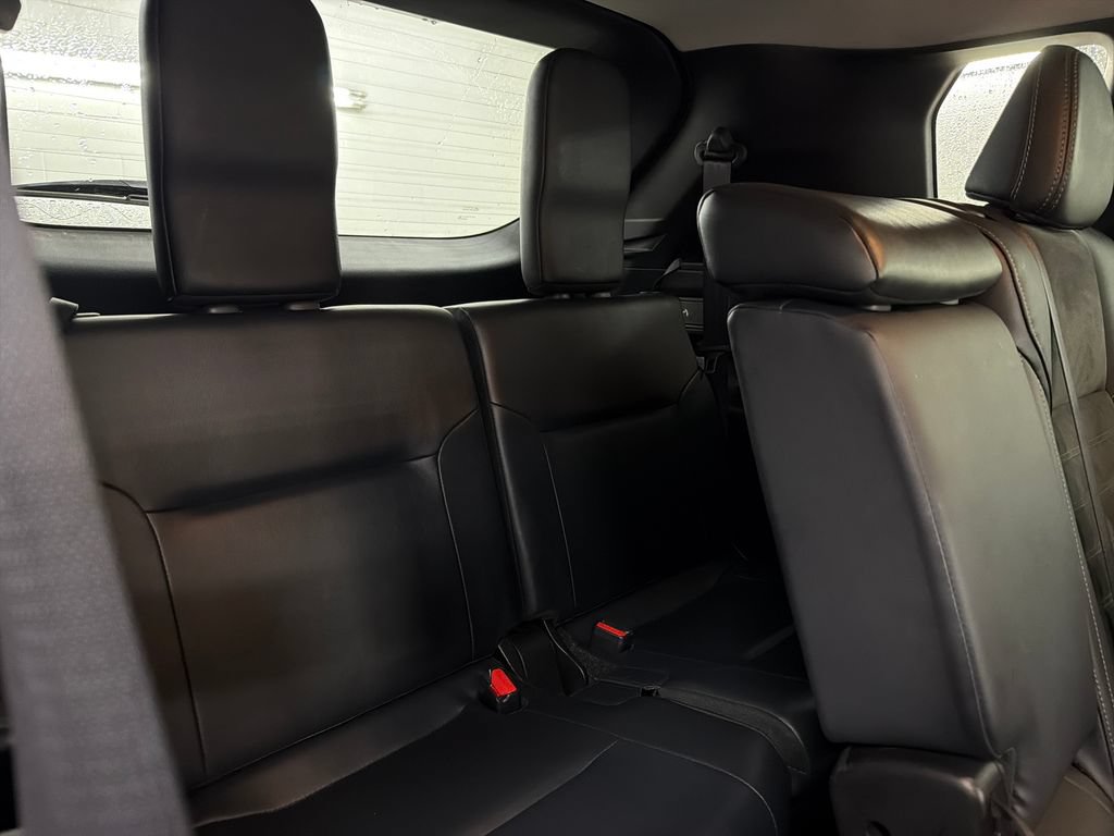 Used 2024 Mitsubishi Outlander SE AWD/4WD image 30