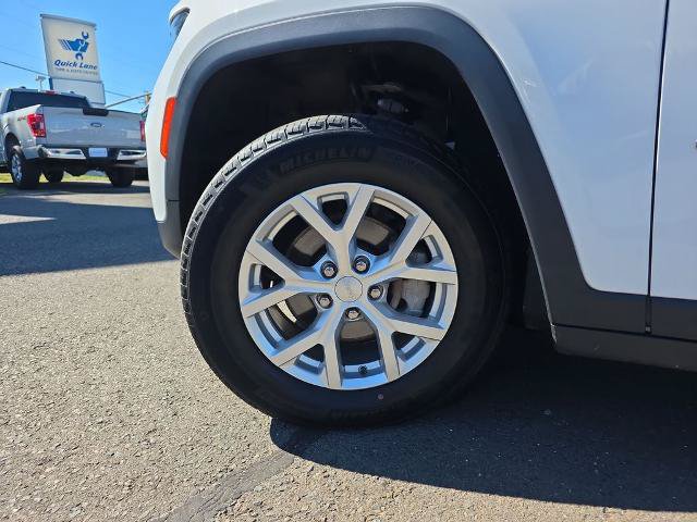 Used 2023 Jeep Grand Cherokee Limited AWD/4WD image 14