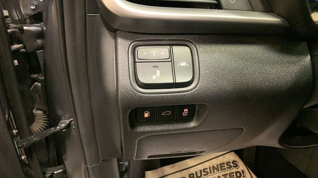 Used 2020 Kia Optima EX image 27