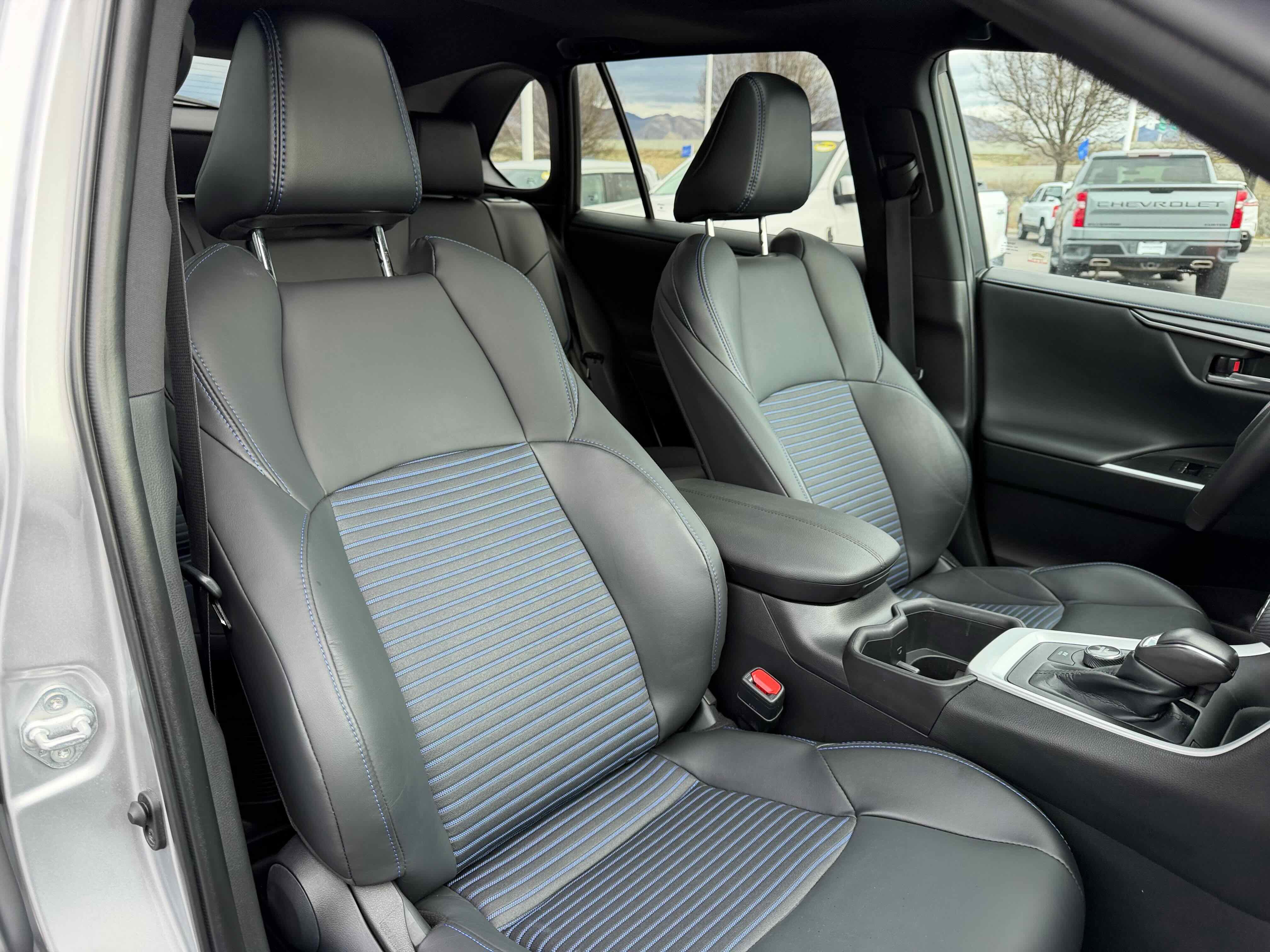 Used 2022 Toyota RAV4 XSE w/ XSE Grade Weather Package image 33