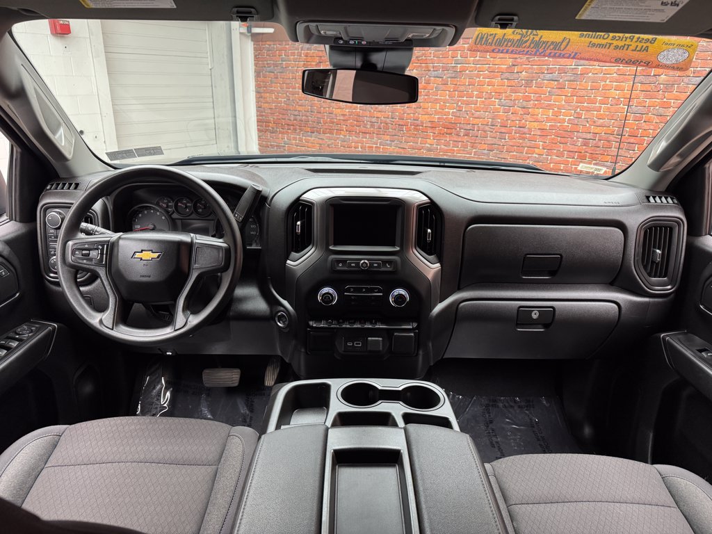 Used 2025 Chevrolet Silverado 1500 Custom w/ Turbomax Blackout Package AWD/4WD image 13