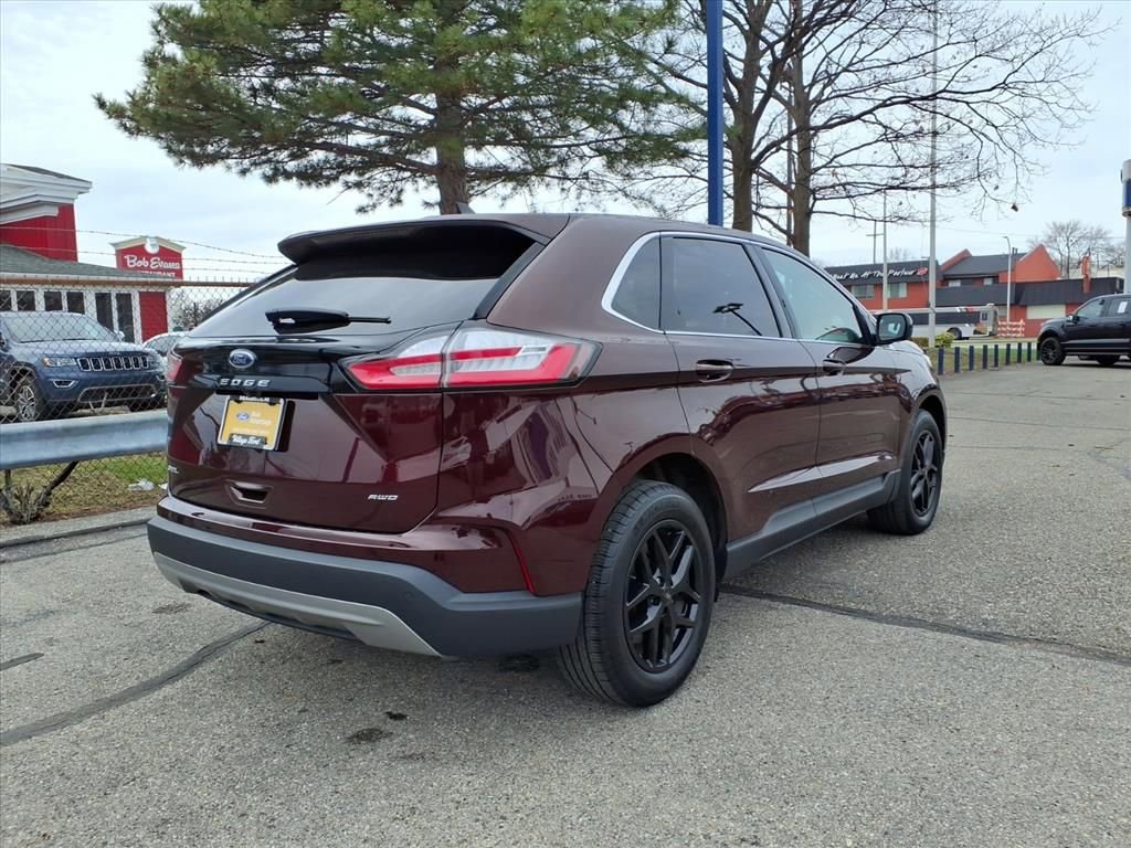 Certified 2023 Ford Edge SEL w/ Convenience Package image 3